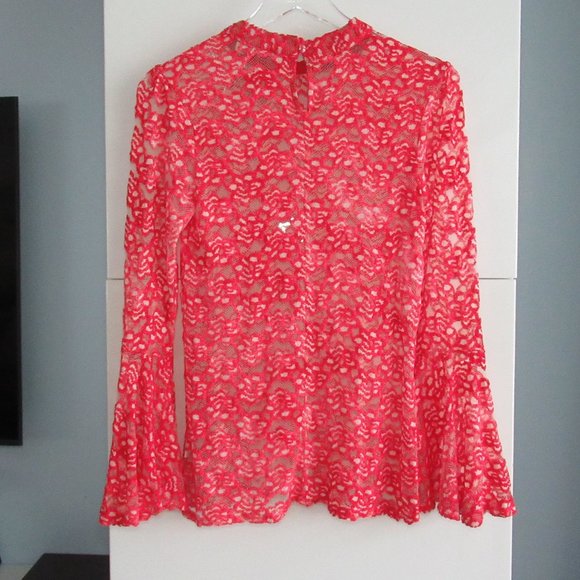 UMGEE Top Womens Small Red Floral Sheer Lace Long Flutter Sleeve Mock Neck NWT - Picture 2 of 12